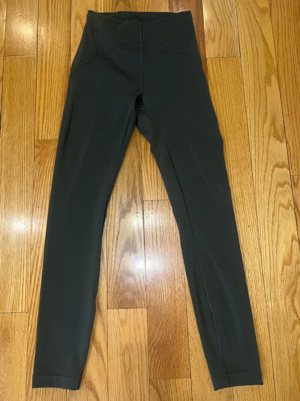 NWOT Lululemon Olive Green Leggings- size 2